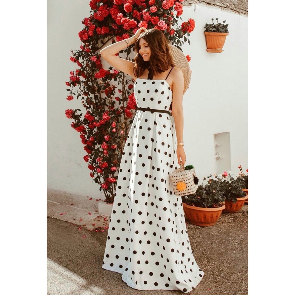 Polka dot dress with pockets
